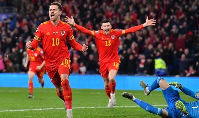  利兹联保级生死战，主场艰难战平直接竞争对手