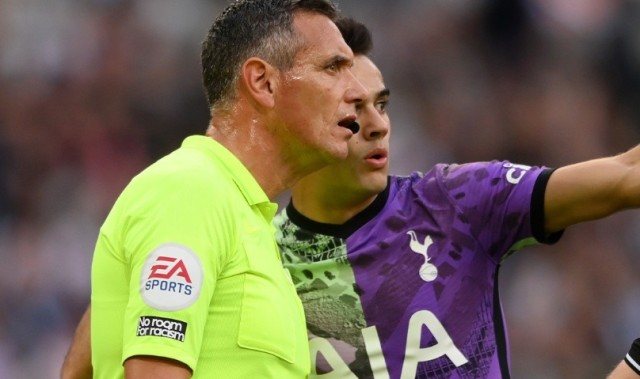  库杜斯处子球惊艳，西汉姆联客场爆冷击败曼联  