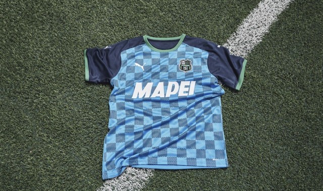  那不勒斯防线失误频出主场惨遭萨索洛逼平  