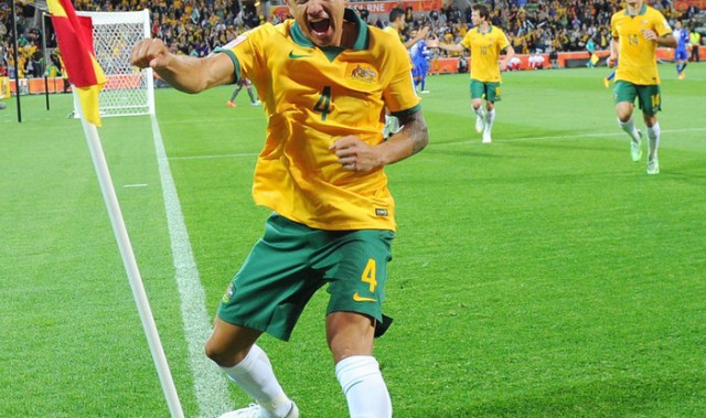  弗赖堡定位球战术奏效，精准打击斩获关键分