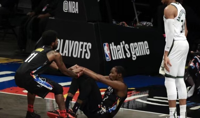  字母哥暴扣统治禁区雄鹿大胜篮网斩获赛季第五十胜