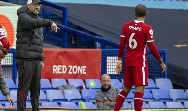  利物浦争议红牌判罚赛后引发热议潮  