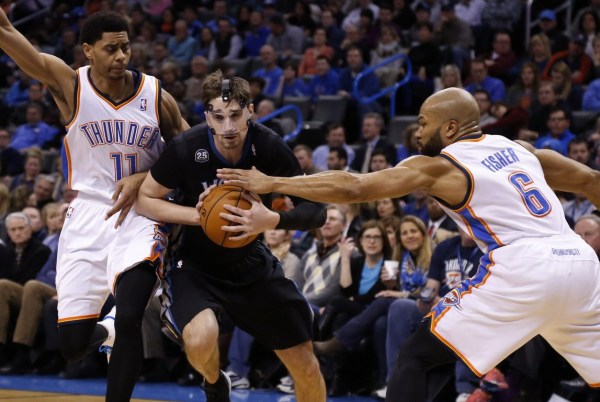  戈贝尔两双加血帽森林狼主场力擒国王