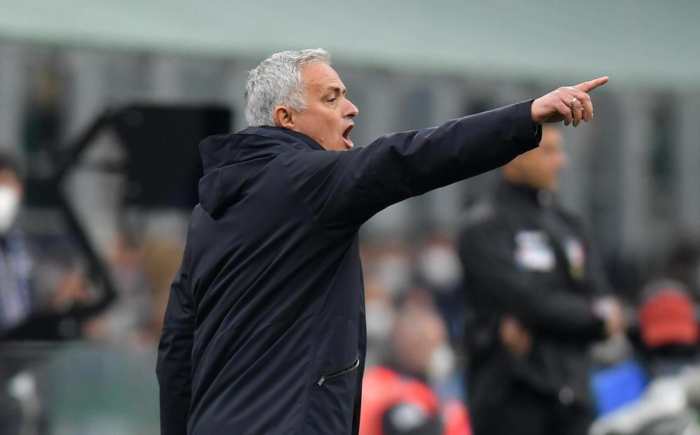 南宫体育- 弗赖堡主帅获颁年度最佳教练，带队连续三季入围欧战  